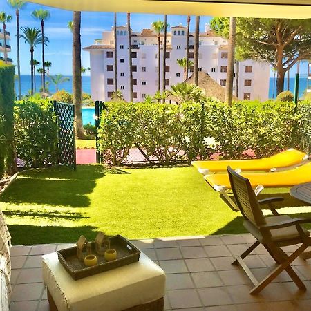 Mi Capricho, Beachfront, Grownfloor, Private Garden & Terrace Sitio de Calahonda Ngoại thất bức ảnh