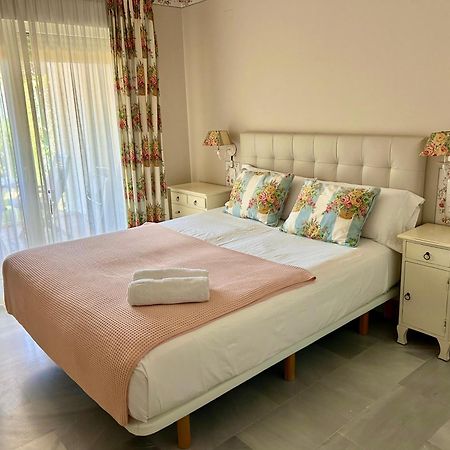 Mi Capricho, Beachfront, Grownfloor, Private Garden & Terrace Sitio de Calahonda Ngoại thất bức ảnh