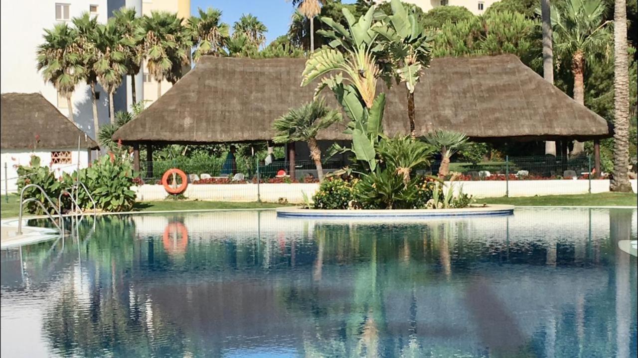 Mi Capricho, Beachfront, Grownfloor, Private Garden & Terrace Sitio de Calahonda Ngoại thất bức ảnh