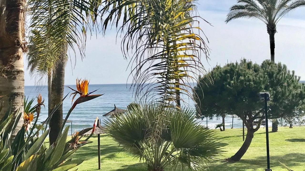 Mi Capricho, Beachfront, Grownfloor, Private Garden & Terrace Sitio de Calahonda Ngoại thất bức ảnh