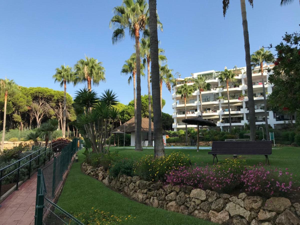 Mi Capricho, Beachfront, Grownfloor, Private Garden & Terrace Sitio de Calahonda Ngoại thất bức ảnh