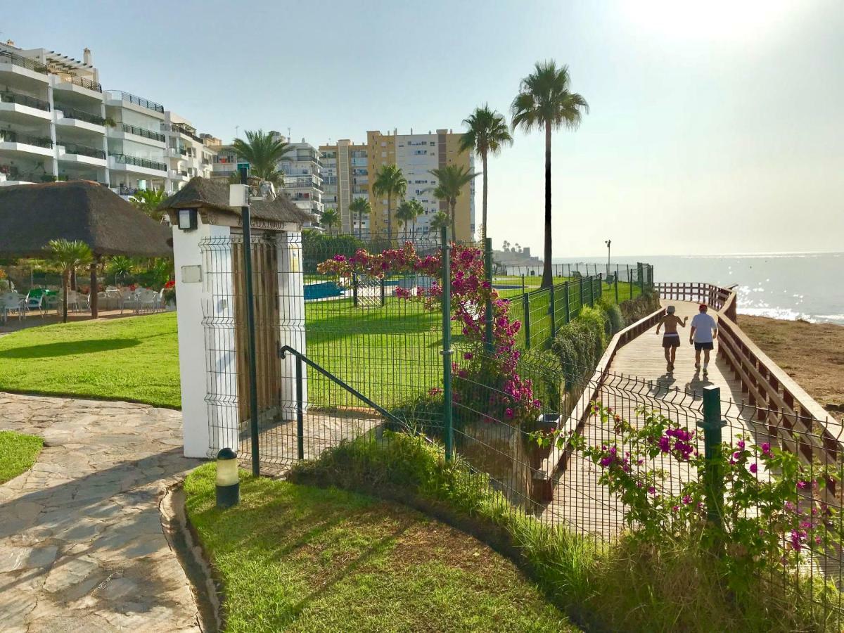 Mi Capricho, Beachfront, Grownfloor, Private Garden & Terrace Sitio de Calahonda Ngoại thất bức ảnh