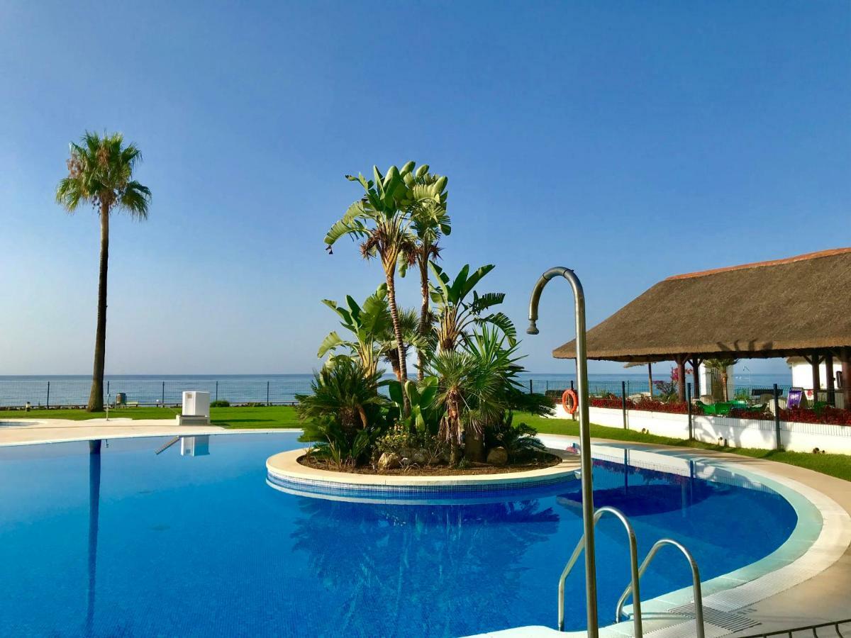 Mi Capricho, Beachfront, Grownfloor, Private Garden & Terrace Sitio de Calahonda Ngoại thất bức ảnh