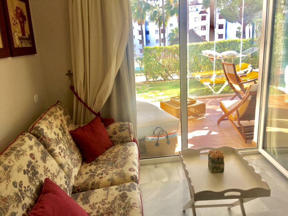 Mi Capricho, Beachfront, Grownfloor, Private Garden & Terrace Sitio de Calahonda Ngoại thất bức ảnh