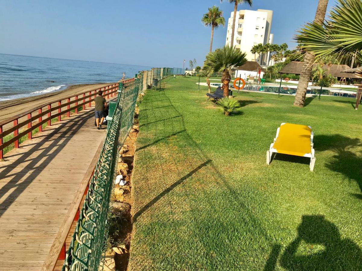 Mi Capricho, Beachfront, Grownfloor, Private Garden & Terrace Sitio de Calahonda Ngoại thất bức ảnh