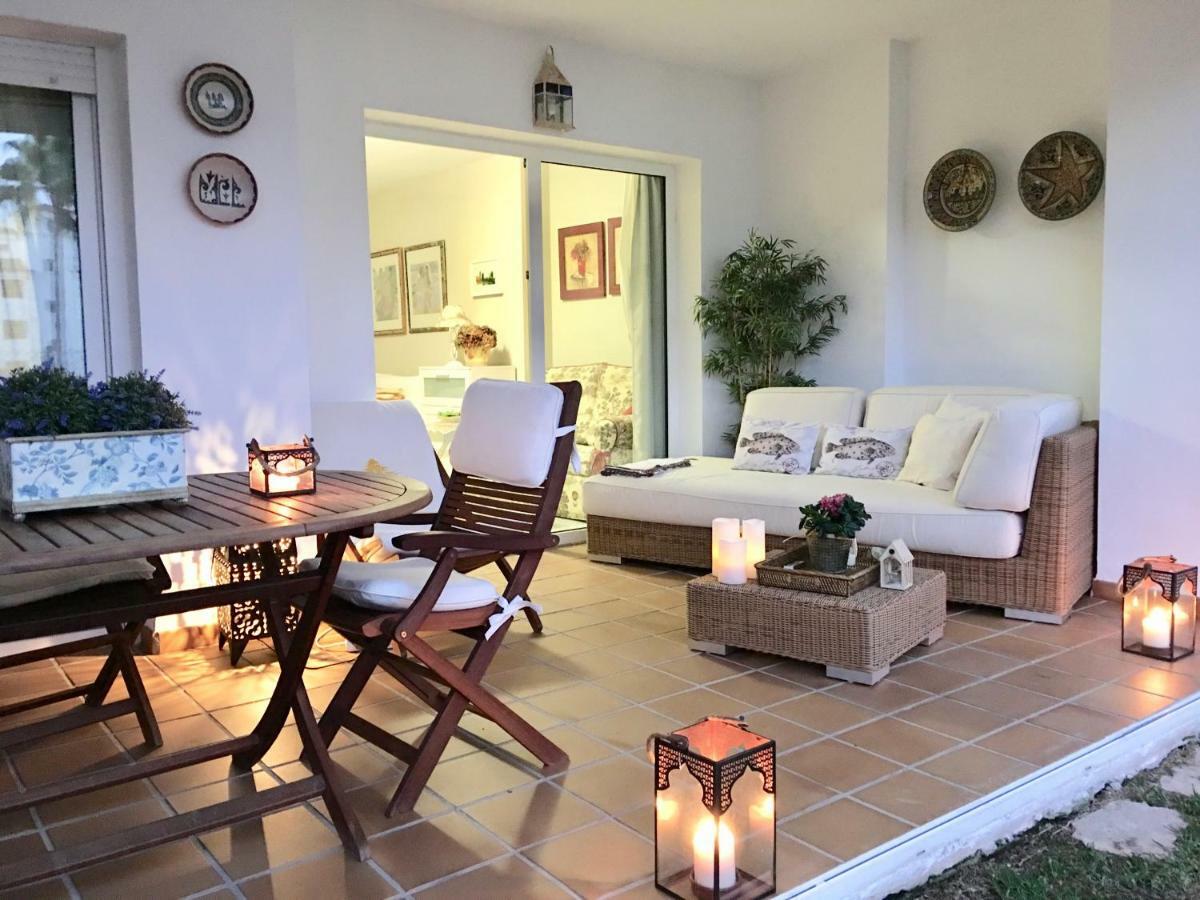 Mi Capricho, Beachfront, Grownfloor, Private Garden & Terrace Sitio de Calahonda Ngoại thất bức ảnh
