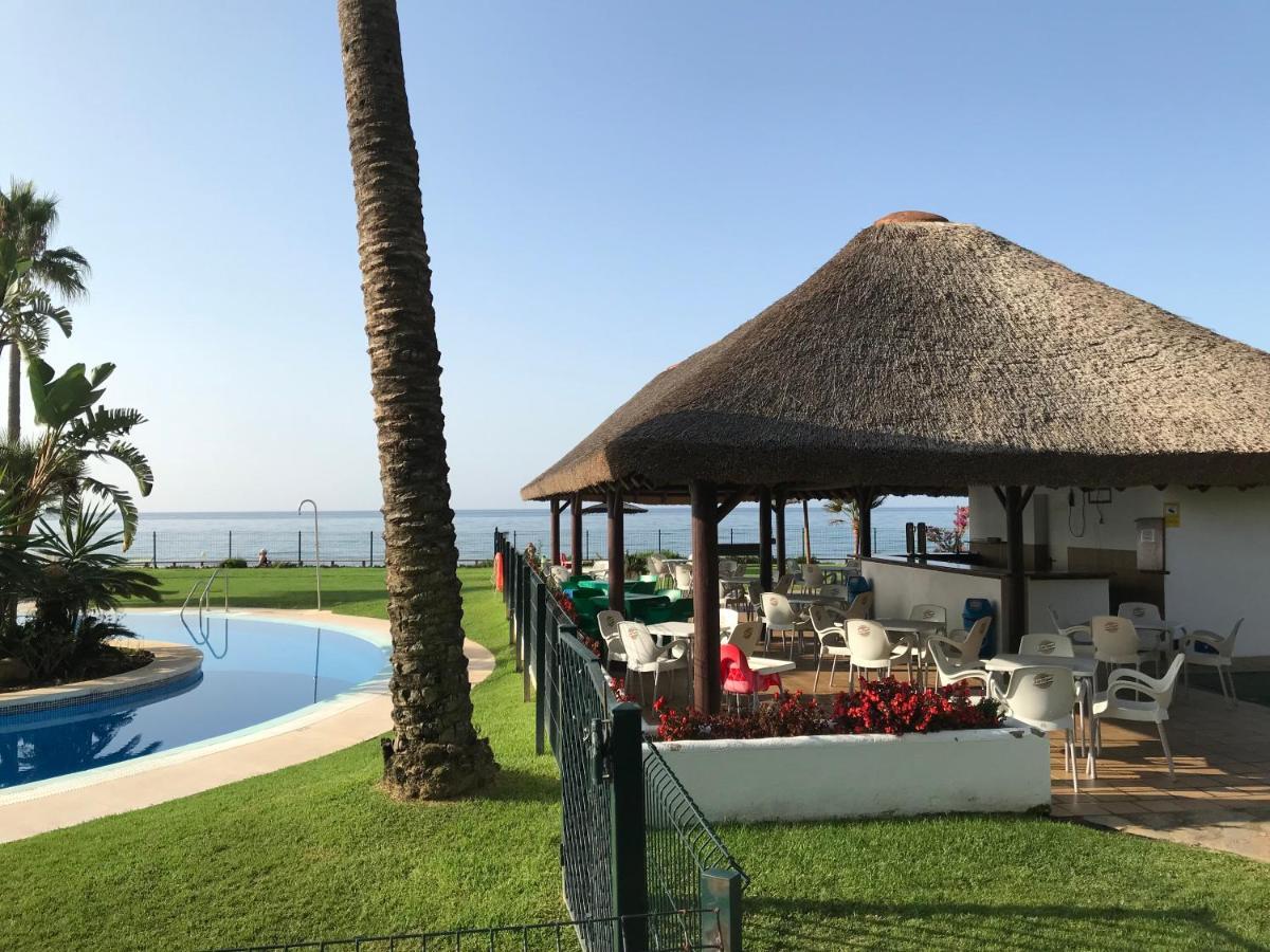 Mi Capricho, Beachfront, Grownfloor, Private Garden & Terrace Sitio de Calahonda Ngoại thất bức ảnh